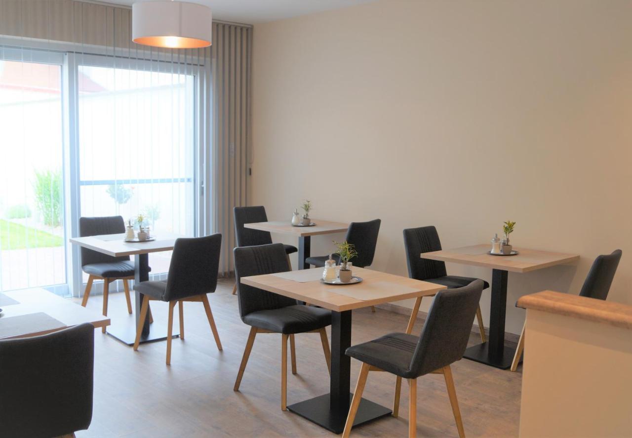 Gaestehaus Gisch Sandra โพเดอร์สดอร์ฟ อัม ซี ภายนอก รูปภาพ